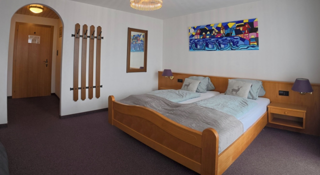 Четырёхместный номер Standard с балконом и с видом на горы Hotel-Gasthof Lammersdorf