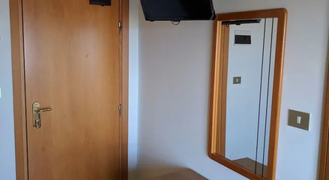Трёхместный номер Standard с балконом Hotel Arabesco