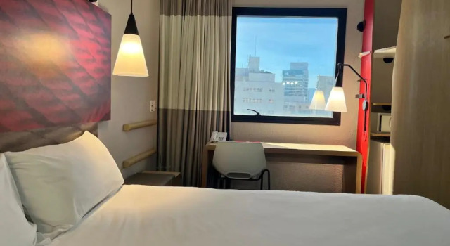 Двухместный номер Standard с видом на город ibis Santos Gonzaga Praia