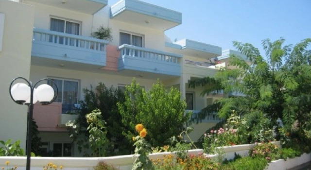 Апартаменты Irinna Hotel-Apartments