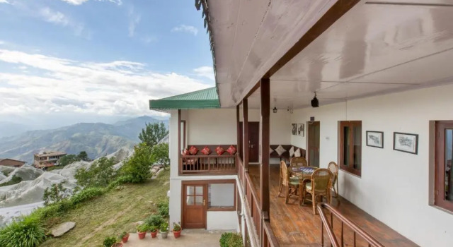 Bara Bungalow Thanedhar Estate