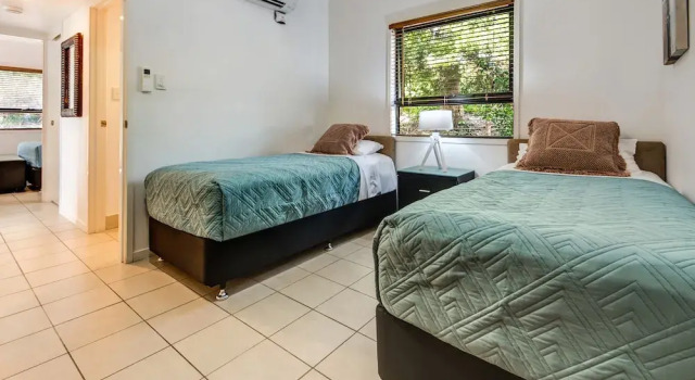 Апартаменты с 2 комнатами с балконом Oasis 1 Hamilton Island 2 Bedroom Apartment In Central Location With Golf Buggy