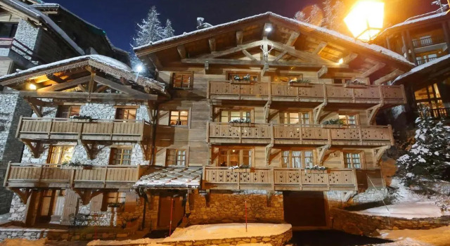 Chalet exclusif 12 pers. skis aux pieds 70041
