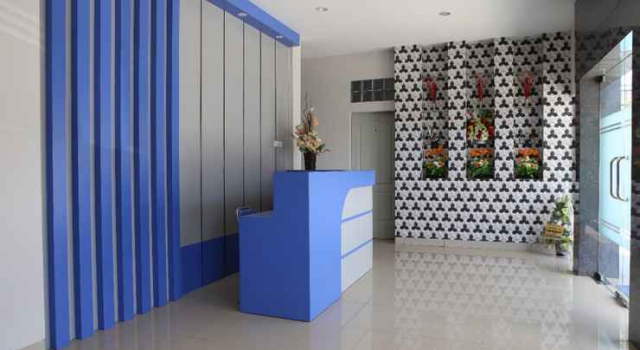 Sunrise Hotel, Prenota Hotel Hotel a Sulawesi con parcheggio, Parcheggio
