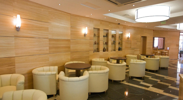Sea Breeze, Забронировать Отель Отели Солнечного берега с парковкой, рядом с Клуб GRAND, Парковка