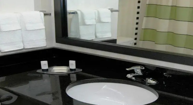 Четырёхместный номер Standard Fairfield Inn & Suites by Marriott Nashville at Opryland