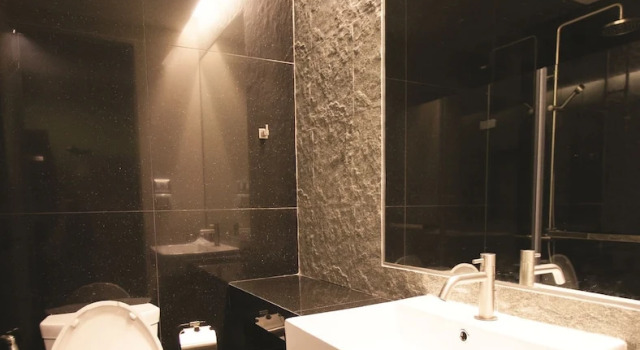 Номер Standard Дуплекс c 1 комнатой с балконом Varrzon Residence Srinakarin 56