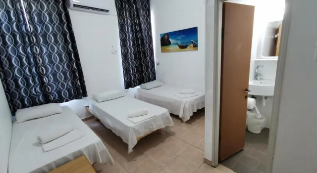 Трёхместный номер Standard Atara Hotel