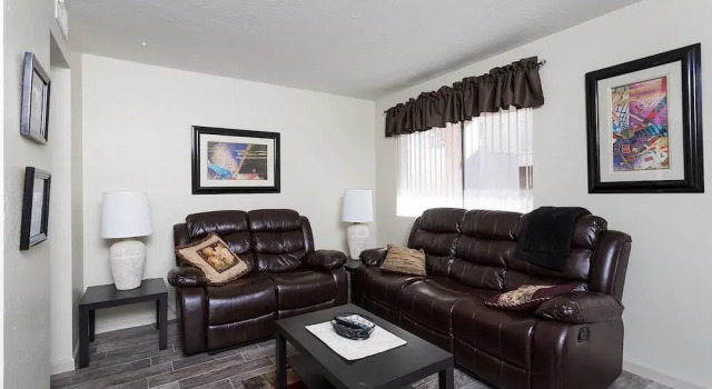 Номер Standard Cliffs in Surprise By Signature Vacation Rentals