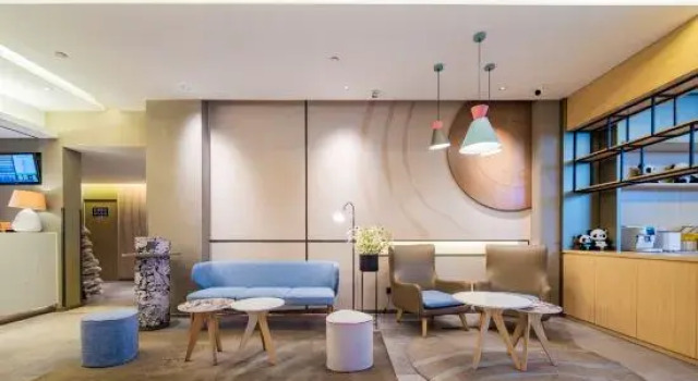 Home Inn (Chengdu339dianshita Xinhong Road), Boek Hotel Hotels in Chengdu met parkeren, Parkeren