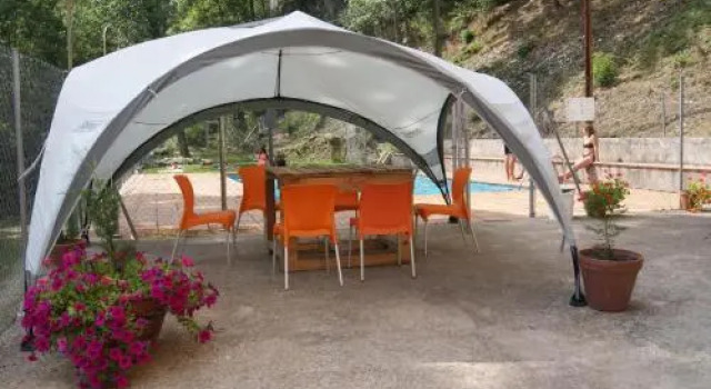 Alberg Roques Blanques, Prenota Appartamento Hotel a Ripolles con piscina, Piscina