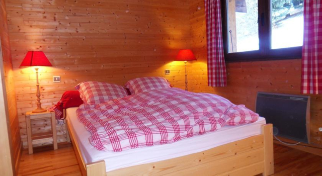 Eterlou, Prenota Hotel Les Coches 
