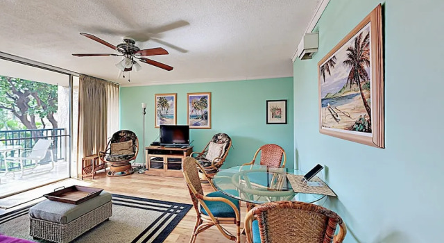 Sunny 1br W/ Pool & Balcony - Walk 5 Minutes To Beach 1 Bedroom Condo