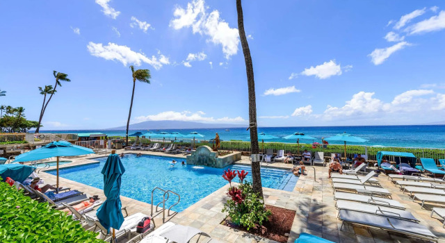 Whaler 859 in Lahaina