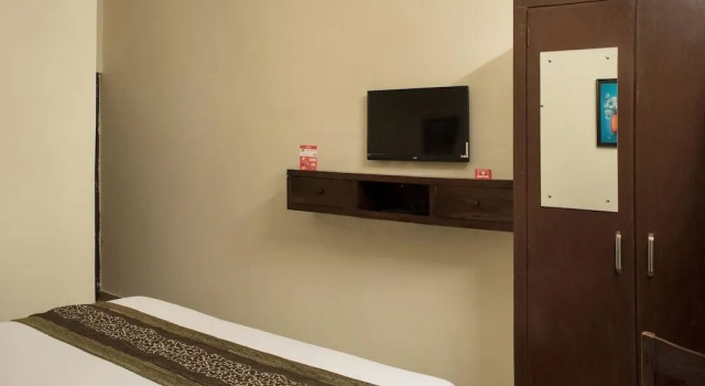 OYO Rooms 008 Near Sanctuary Road Ranthambore, Забронировать Отель Отели штата Раджастхана с парковкой, Парковка
