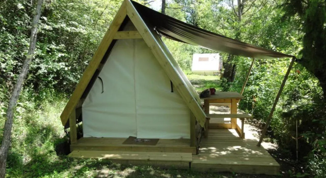 Палатка Camping La Ferme de Castellane