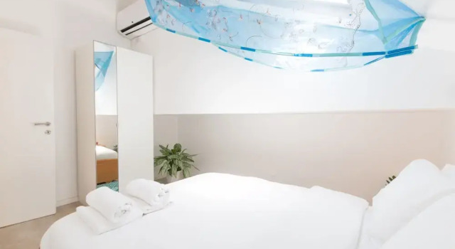 Апартаменты с 2 комнатами Gorgeous Apt in Neve Tzedek with Parking