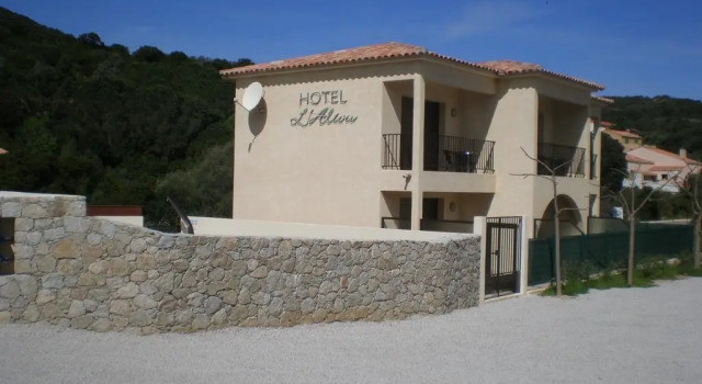 Hôtel lAlivu