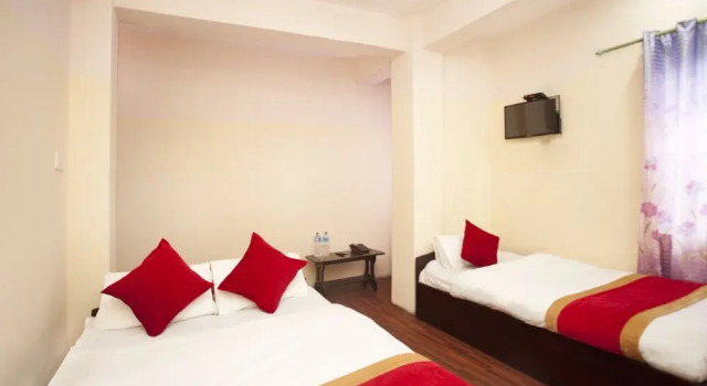 OYO 349 Hotel Classio Inn, Забронировать Отель Катманду провинция Багмати-Прадеш