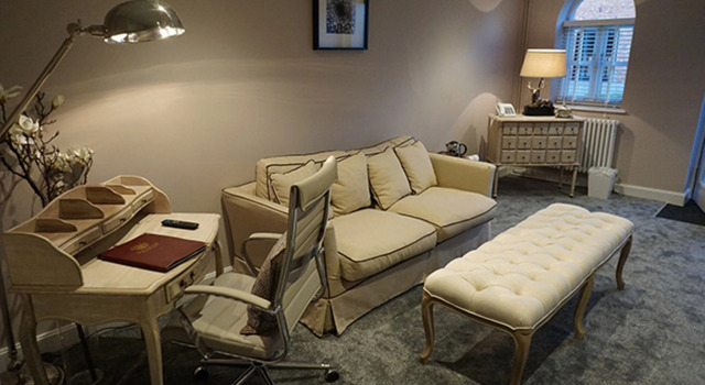 Полулюкс Seckford Hall Hotel & Spa