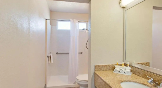 Номер Standard Days Inn by Wyndham Chowchilla Gateway to Yosemite