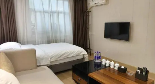 Семейный люкс Henan Hotel