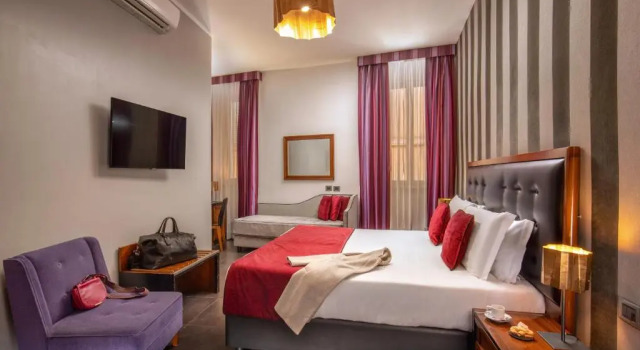Трёхместный номер Standard Navona Colors Hotel