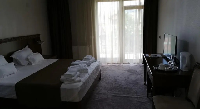 Pensiunea JOJO Imperial Resort&Spa, Varaa Hotelli Hotellit Carpathians - Romania uima-altaalla, Uima-allas