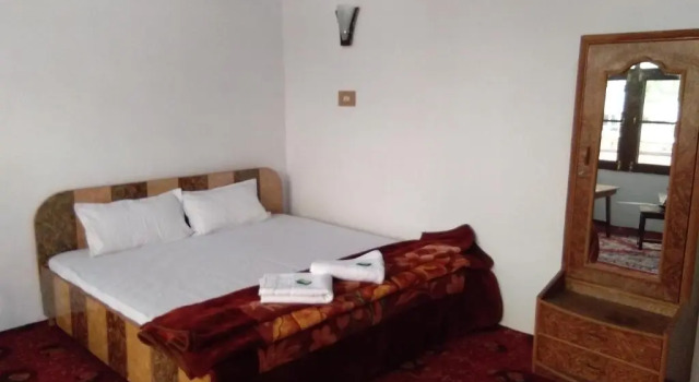 Howrah Guest House, Забронировать Гостевой дом Гостевые дома Jammu & Kashmir Ski, Гостевой дом