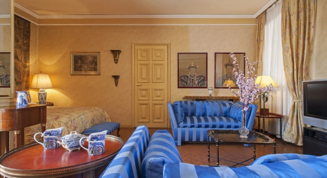 Bocconi – RentClass Faust Penthouse, Забронировать Отель Милан Ломбардия, рядом с Colonne di San Lorenzo