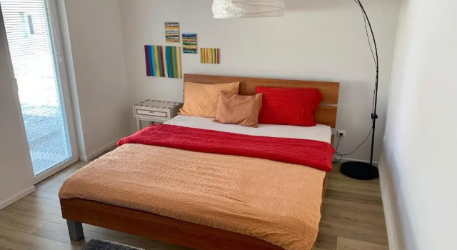 Peachy house Bežigrad, Забронировать Хостел Хостелы Любляна, рядом с Tivoli Hall, Хостел