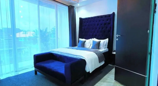 Ifemide Estates, Book Hotel Hoteller i Akure med parkering, Parkering