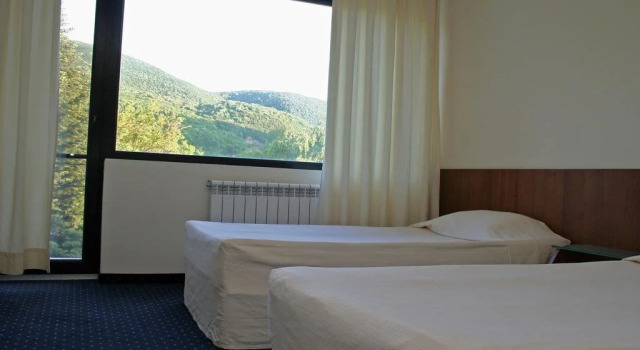 Paradise Complex, Rezerwuj Hotel Tyrgowiszte Targovishte