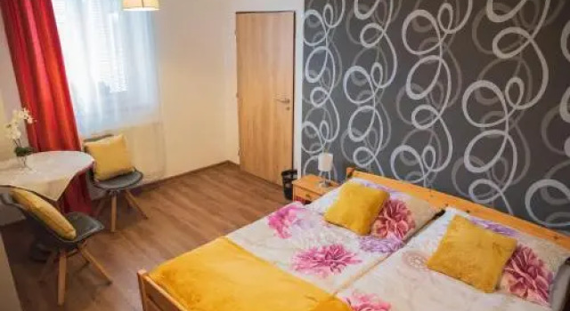 Penzion u Tří Lip Hevlín, Prenota Affittacamere Hotel a Moravia meridionale con piscina, Piscina