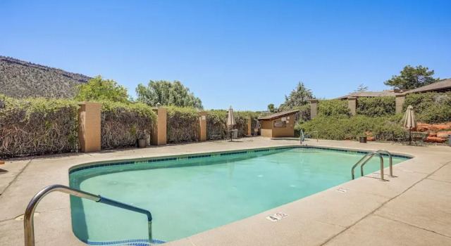 Апартаменты Sedona Condo on Golf Course w/ Pool Access!