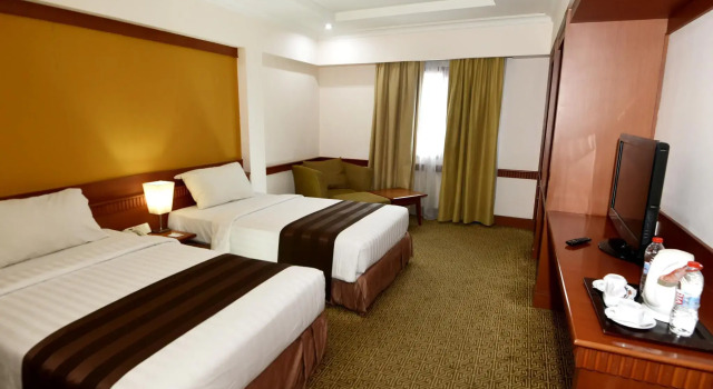 Abadi Suite Hotel & Tower, Book Hotel Hotels in Sumatra with Breakfast, Breakfasts