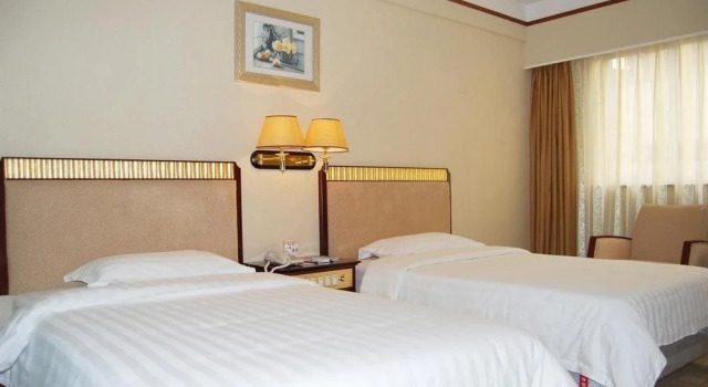 Guo Feng Hotel (Sanyuanli)