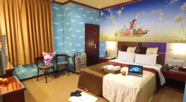 Номер Deluxe Golden Swallow Hotel