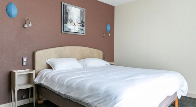 Двухместный номер Comfort CitHotel Logis De Brou, Bourg en Bresse RENOVE EN 2026