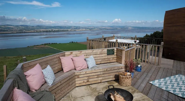 Seaview Cabin Sleeps 2 -hot Tub - Parking, 预订 酒店 库珀 伐夫郡
