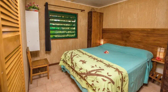 Fare Arearea, Boek Hotel Hotels in Tahiti met parkeren, Parkeren