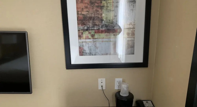 Четырёхместный номер Standard Pitkin Hotel