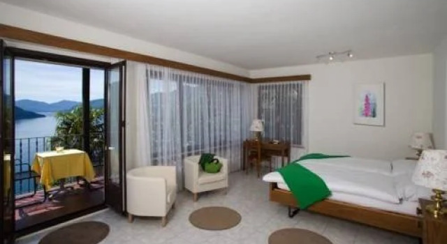 Della Posta, Prenota Hotel Ronco sopra Ascona 