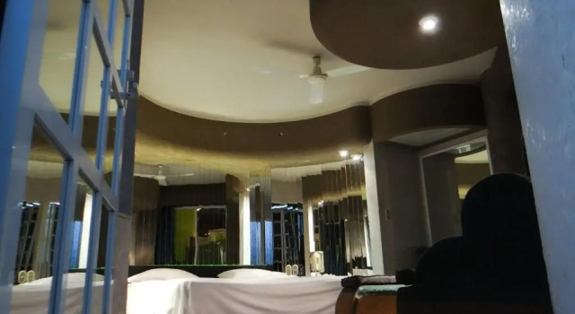 Люкс New York Hotel/Motel