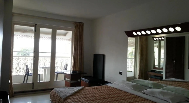 Lotus Bay View Hotel