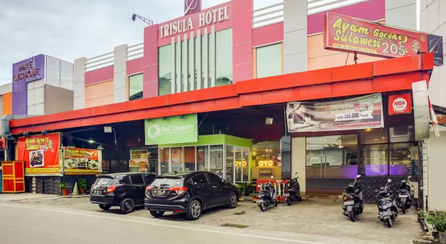 Urbanview Trisula Hotel Makassar, Book Hotel Hotels in Sulawesi with Parking, Parking
