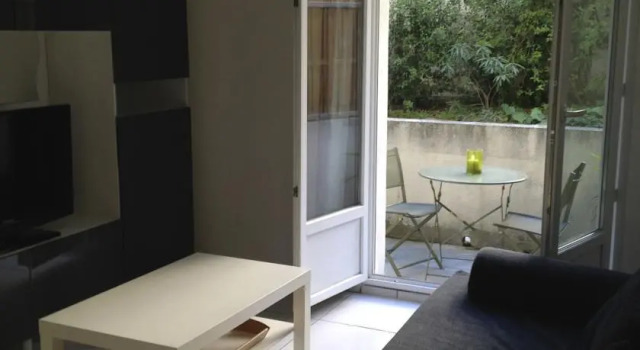 Centre Nimes, Rezerwuj Apartament Nimes Gard