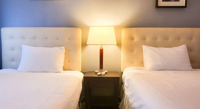 Кровать в общем номере (женский номер) Jeju EQ Stay Hotel