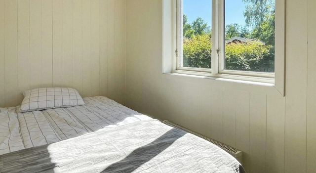 7 Person Holiday Home in Rockneby, Book Feriehus Sommerhuse i Småland, Hytte