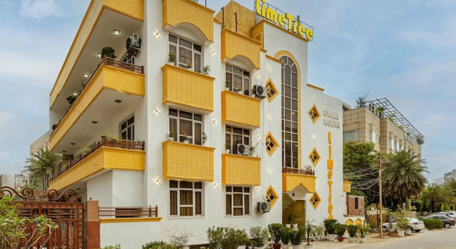 Lime Tree Hotel and Banquet Huda Metro, Varaa Hotelli Gurgaon 